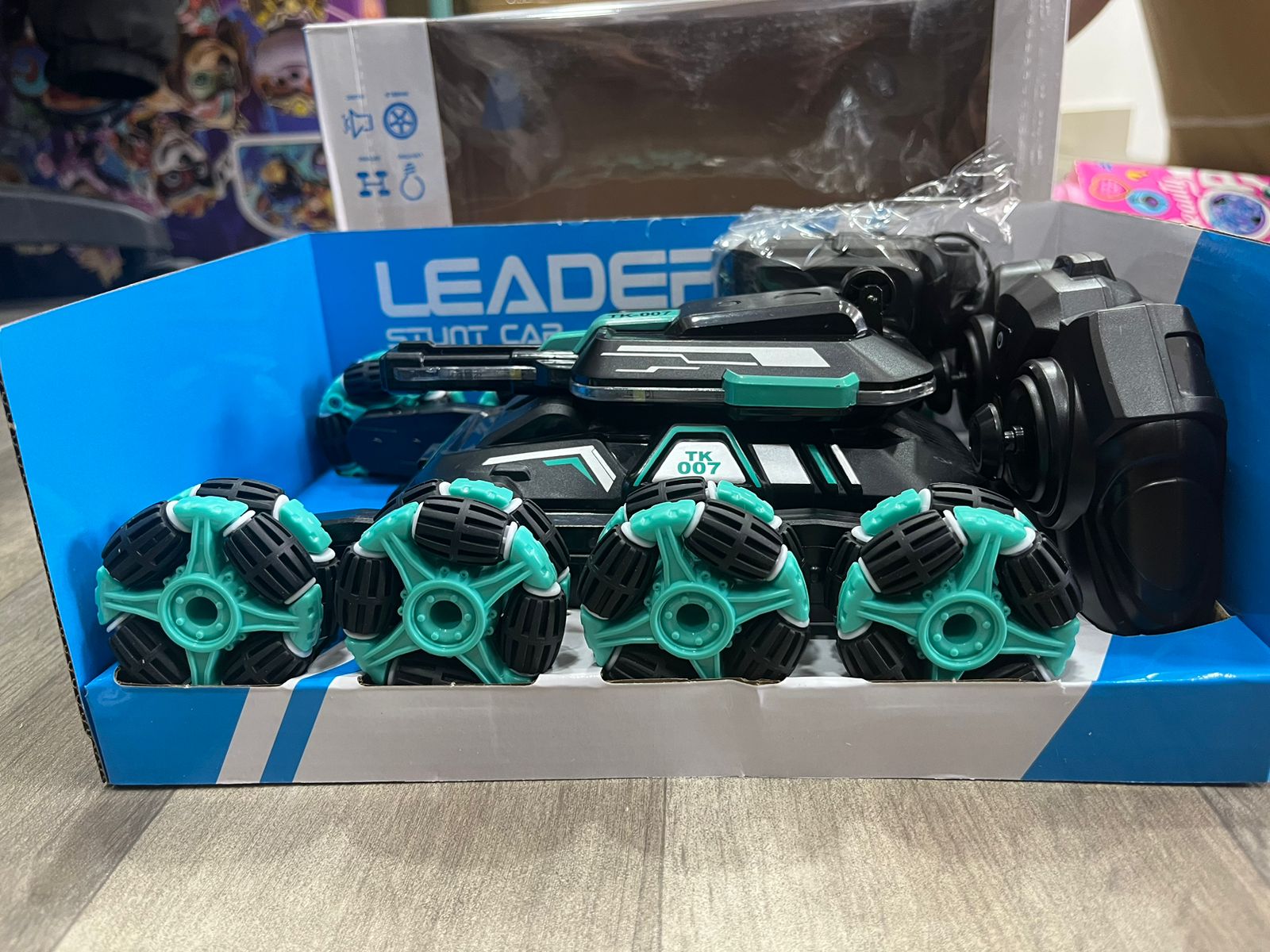 Miniatura 4 de CARRO A CONTROL REMOTO CON MANILLA